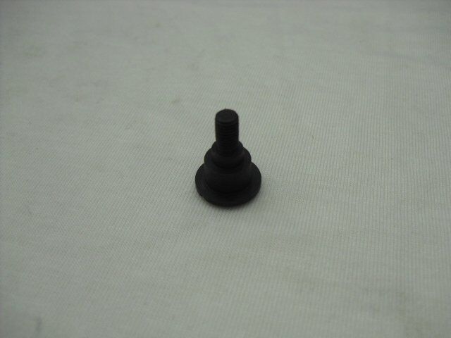 Kb06E 747 Sıruba Mandal Vidası