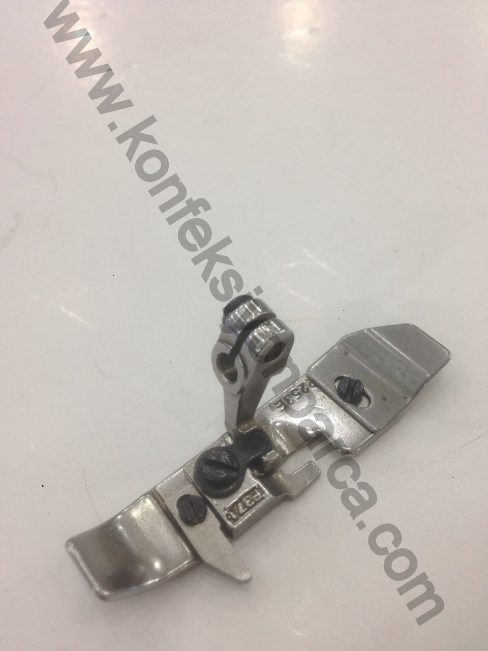 P253F371 Siruba Overlok 3 İplik Ayak