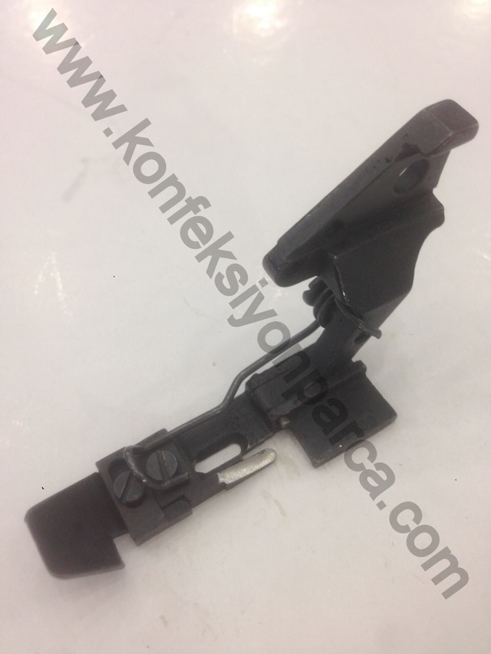 142250-001 Brother Overlok 551 Serisi  5 İplik Gömlek Ayak