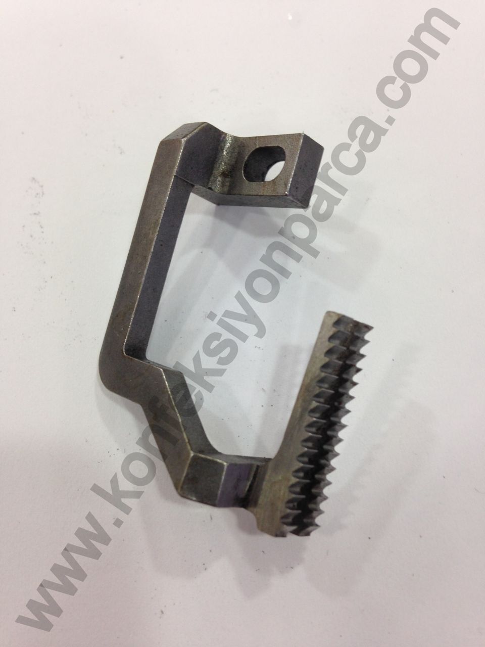 146748-001S Strongh Brother 511 Overlok 3 İplik Ön Dişli